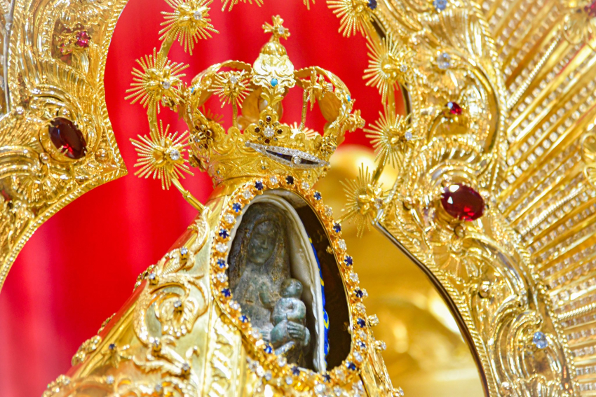 Invitan a ofrendar el próximo vestido de la Patrona Nacional