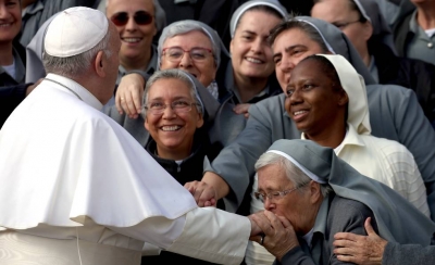 Mujeres en el corazón del Papa