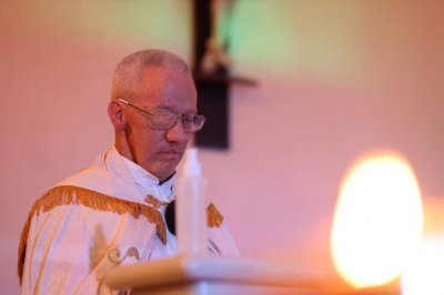 Tras 35 sesiones de radio y siete de quimioterapia, el Padre Arturo fue dado de alta.