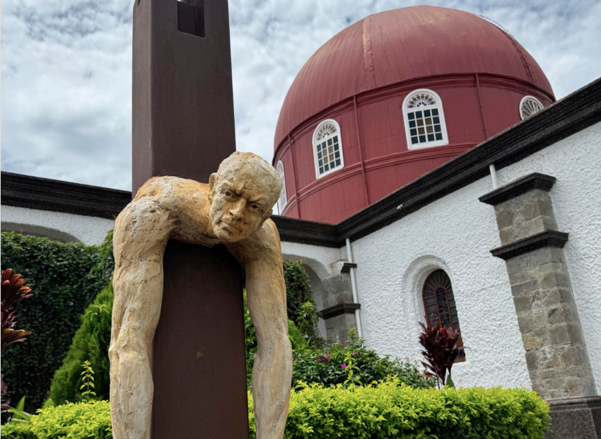 Catedral de Alajuela exhibe obras de Edgar Zúñiga