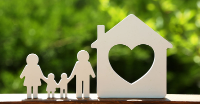 En casa se educa; en la escuela y el colegio se capacita