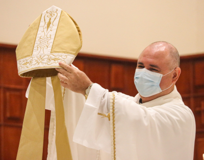 Nuevo obispo generale&ntilde;o: &ldquo;Si no hacemos el bien la vida no tiene sentido&rdquo;