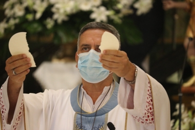 Mons. Salazar: “Exigimos políticas a favor de la familia costarricense”