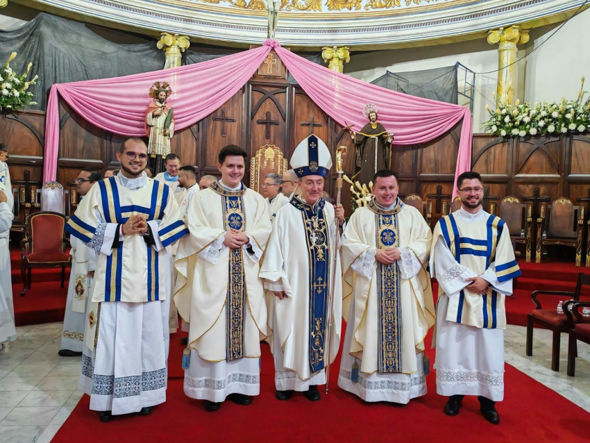 Conozca a los nuevos diáconos y presbíteros de la Diócesis de Alajuela