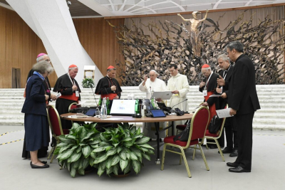 El Papa Francisco en una de las asambleas de la Primera Sesión del Sínodo de la Sinodalidad.