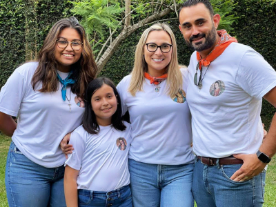 Ella y su familia forman parte del Movimiento Regnum Christi