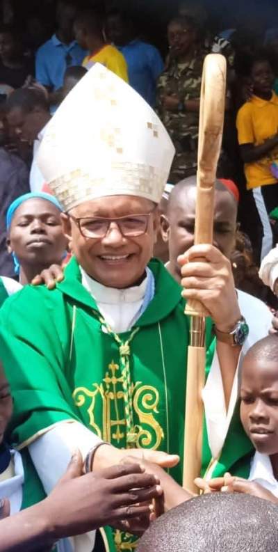 &ldquo;Los cat&oacute;licos en mi di&oacute;cesis tienen una solidaridad enorme. Los cristianos cat&oacute;licos no tienen nada, pero lo poco que tienen lo comparten con alegr&iacute;a&rdquo;, dice Mons. V&iacute;ctor Hugo