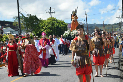 &iexcl;Habr&aacute; procesiones en Semana Santa! Gobierno levant&oacute; restricci&oacute;n