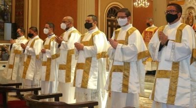 Arquidiócesis celebra histórica ordenación de siete diáconos