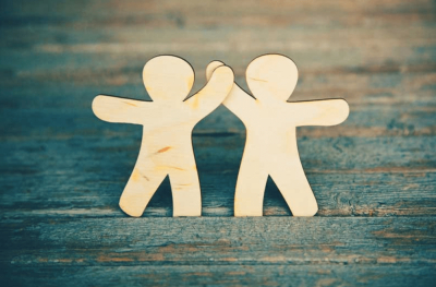 Un amigo verdadero es luz en los d&iacute;as m&aacute;s oscuros