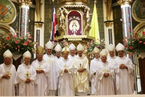 Los obispos peregrinaron para ofrecer su ministerio a Dios y pedir la intercesión de la Virgen de los Ángeles.