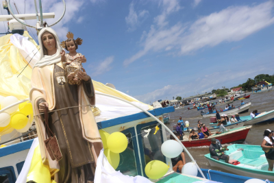 Nuestra Se&ntilde;ora del Carmen, la Virgen del Mar, es la patrona de los pescadores..