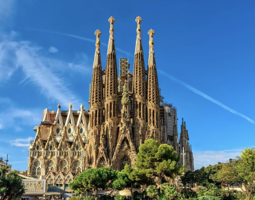 Un encuentro en la Basílica de la Sagrada Familia