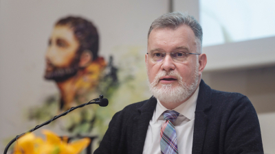 "Somos colaboradores del Esp&iacute;ritu Santo de Dios, por lo que hemos de acabar con toda forma de exaltaci&oacute;n y protagonismo personal desmedido".