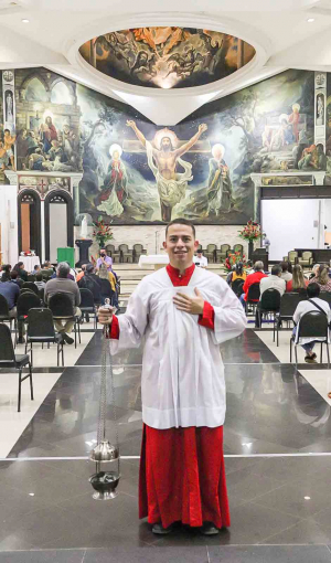 Jaime inició su servicio como monaguillo a los nueve años de edad. El pasado 7 de noviembre celebró su última Misa como monaguillo.