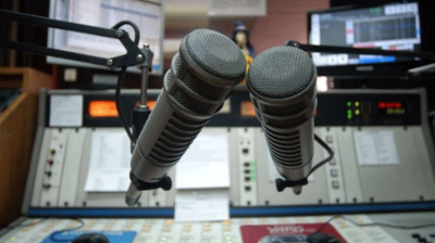 La responsabilidad social de los medios y la urgencia de un criterio humano y social sobre las frecuencias de Radio y Televisi&oacute;n