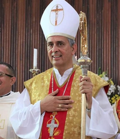 Obispo discrepa, pero acata medidas de las autoridades