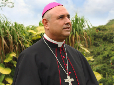 Monse&ntilde;or Juan Miguel Castro.