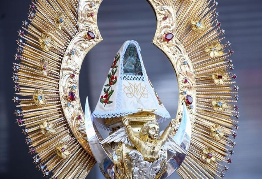 Desde el hallazgo de La Negrita, el pueblo costarricense ha manifestado su amor y devoción a Nuestra Señora de los Ángeles, por medio de bellas tradiciones.