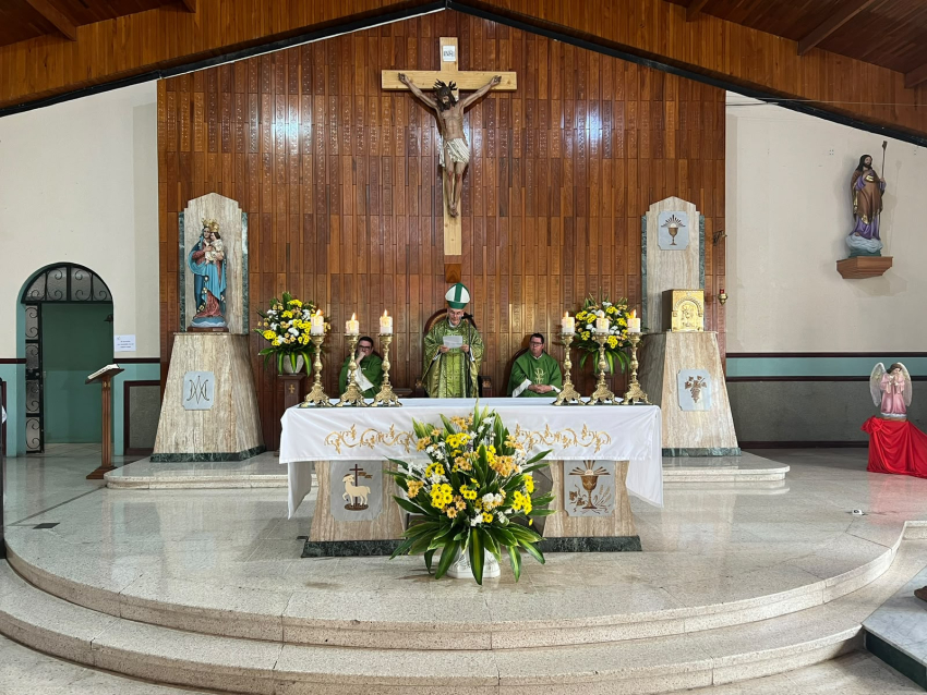Realizan encuentro con sacerdotes nicaragüenses exiliados
