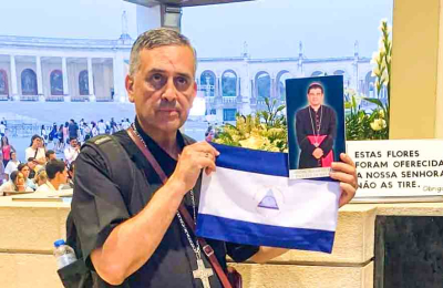 Obispo costarricense or&oacute; en F&aacute;tima por Nicaragua y Mons. Rolando &Aacute;lvarez