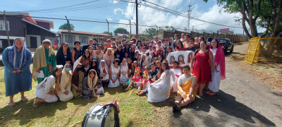 V&iacute;a Crucis &ldquo;en vivo&rdquo;, reuni&oacute; a j&oacute;venes sancarle&ntilde;os