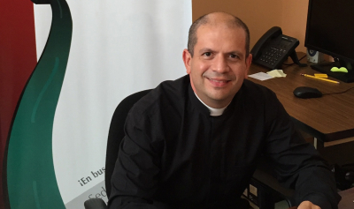 Padre Jafet Peytrequ&iacute;n Ugalde.