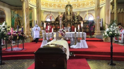 Despedida de Monseñor José Rafael Barquero en la Catedral Diocesana Nuestra Señora del Pilar.