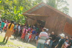 La capilla fue levantada gracias al esfuerzo de la comunidad. Fotos L. Ávila.