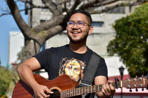 Tony Guido: Cuando el Señor quiere que cantés ¡ponte en camino!