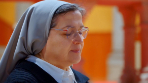 Su ministerio se caracteriza por unir la m&uacute;sica, la oraci&oacute;n y la reflexi&oacute;n, invitando a las personas a profundizar en su relaci&oacute;n con Dios.