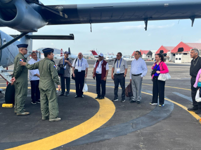 Los obispos viajaron v&iacute;a a&eacute;rea al tap&oacute;n del Dari&eacute;n para conocer de cerca el drama humano que ah&iacute; tiene lugar.