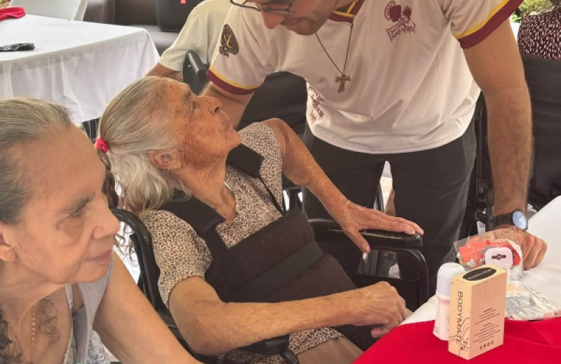 Seminaristas salieron de las aulas para ir a misionar