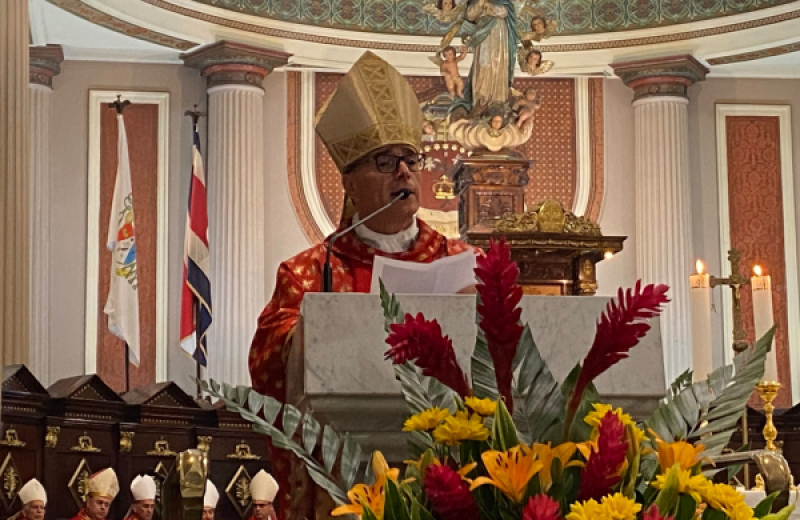 Iglesia celebró el Día del Papa